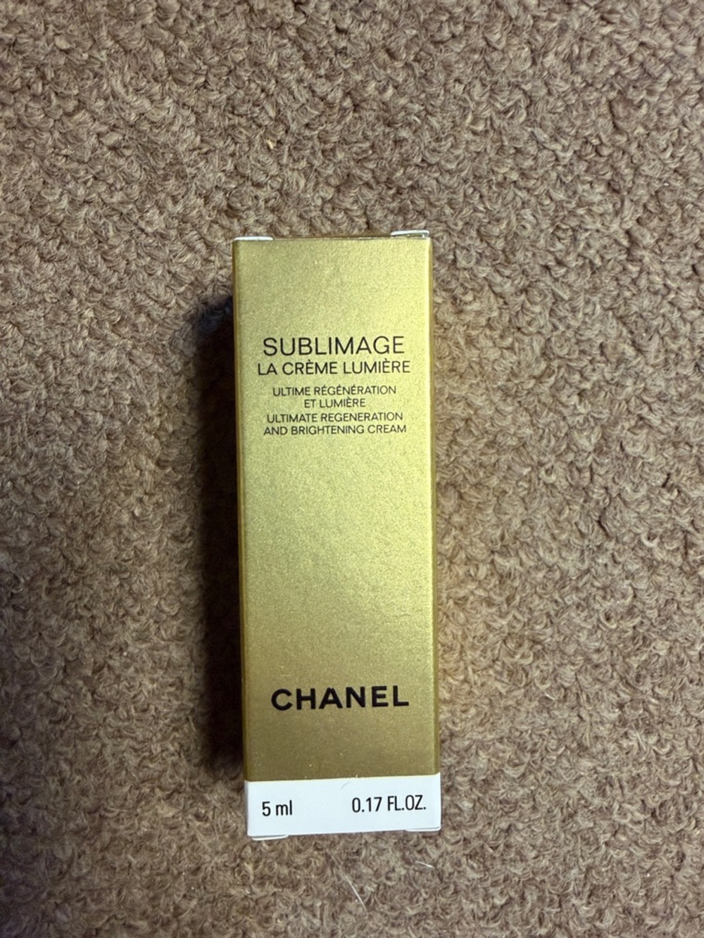 CHANEL La Crème Lumiere NIB